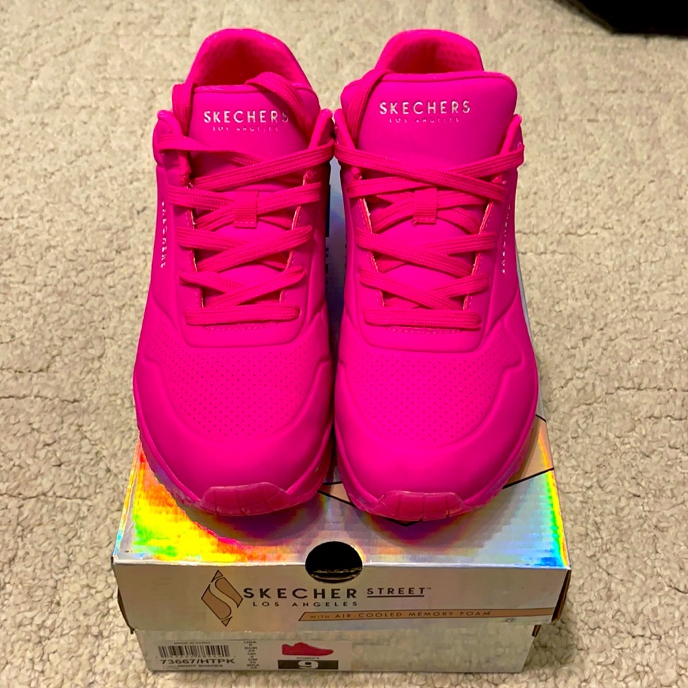 Skechers uno night shades lace up sneakers neon pink